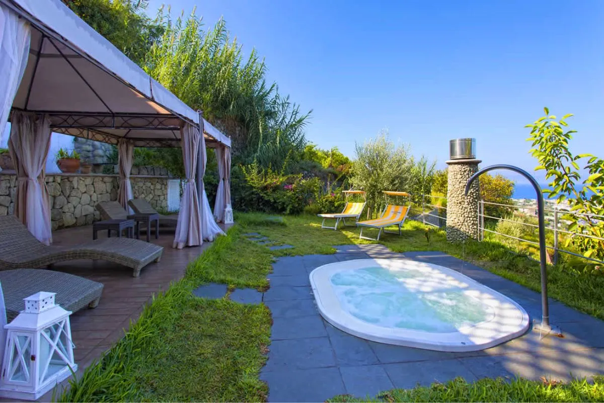 Hotel Residence la Rosa - Vasca Jacuzzi