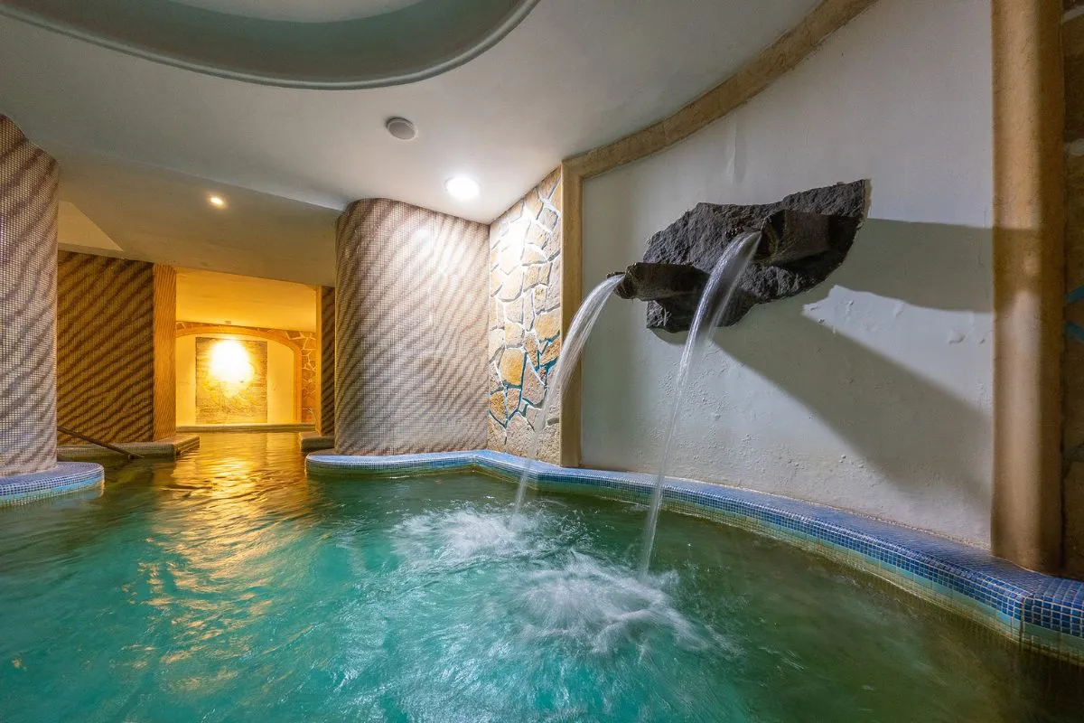 Piscina termale coperta Av Isola Verde Hotel & Thermal SPA